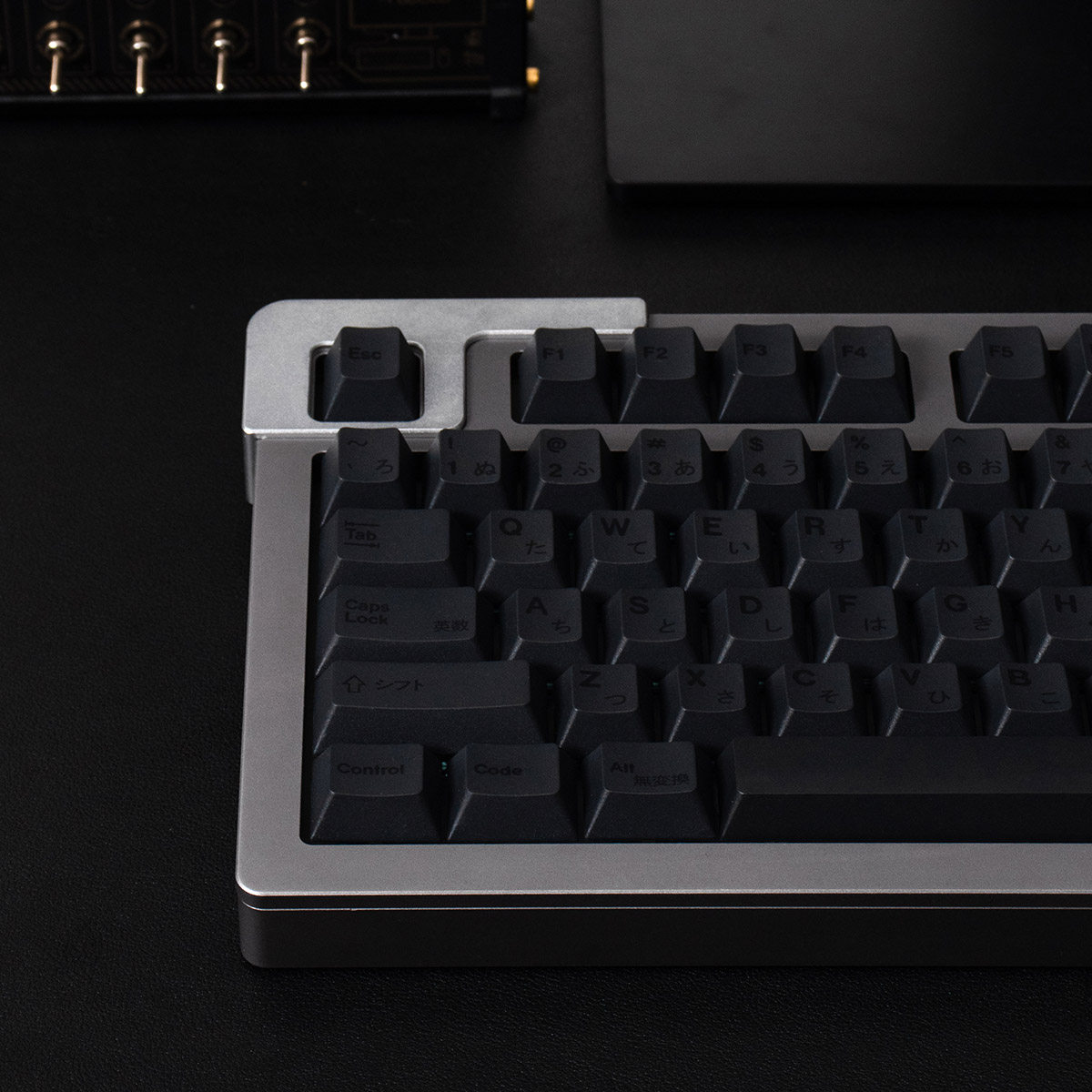144 klawisze GMK Dark Keycaps  – Synthesizer Keyboard 61 Key recenzja i cena